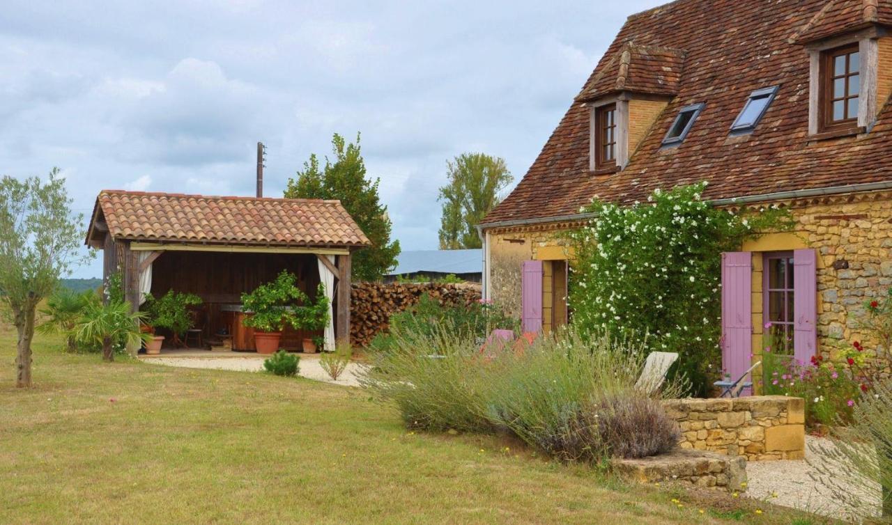Chambre D'Hotes La Ferme De La Croix. Saint-Avit-Sénieur Exteriér fotografie