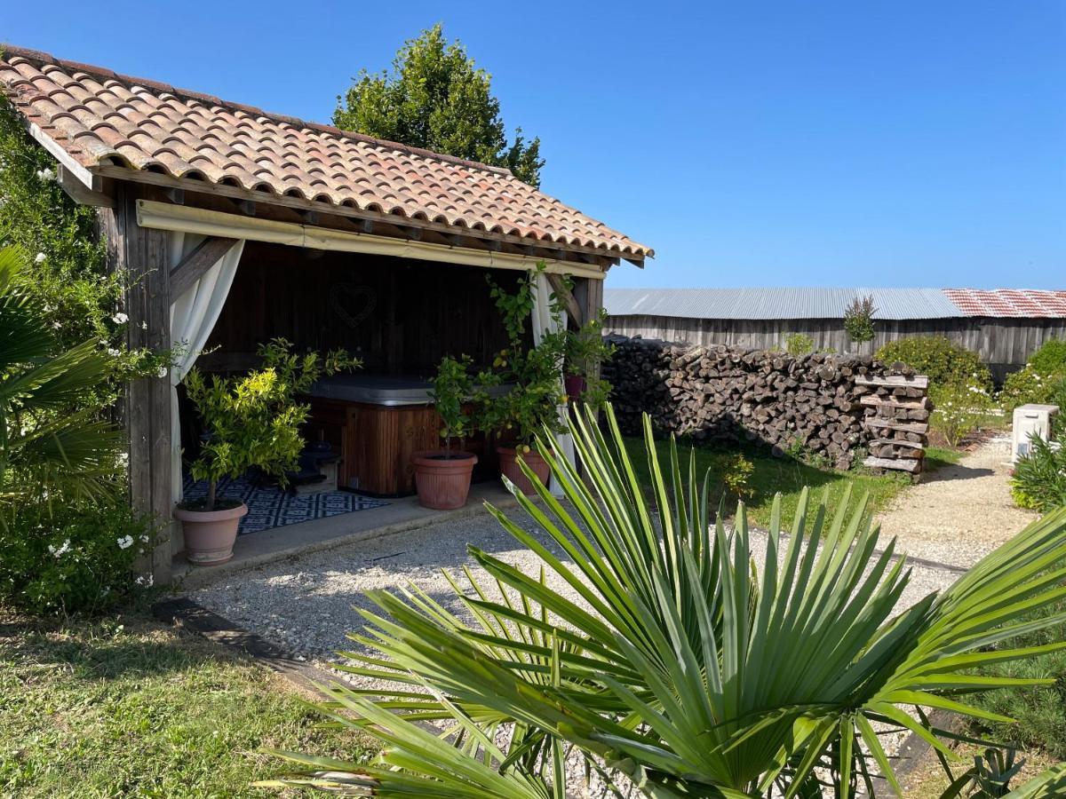 Chambre D'Hotes La Ferme De La Croix. Saint-Avit-Sénieur Exteriér fotografie